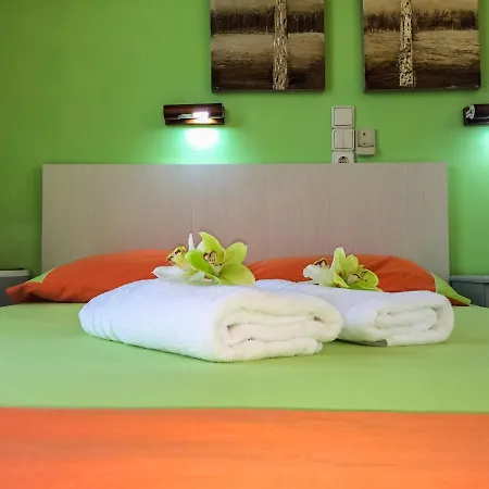 Athina Apartment *