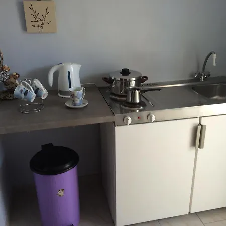 Athina Apartment *